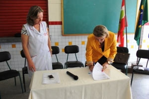 Assinatura da ordem de serviço das obras na Escola Nereu Ramos