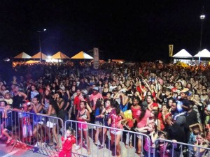 Sec. de Esporte e Lazer e Dpto. de Turismo.