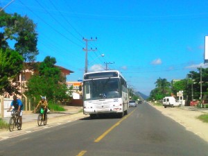 Avenida Celso Ramos, em Itapoá.