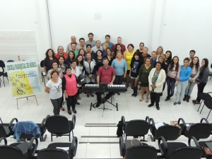 Coral Vozes da Babitonga realiza suas primeiras aulas em Itapoá