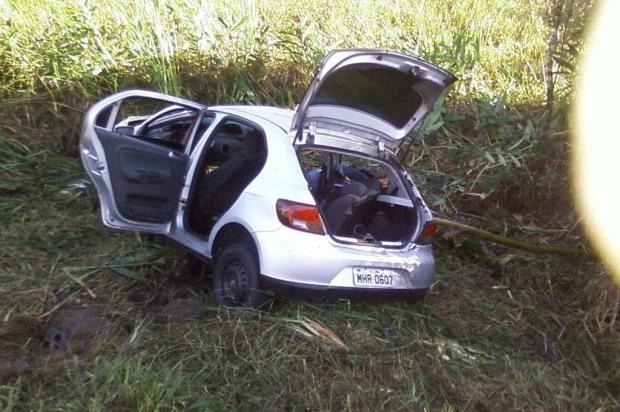 Acidente na rodovia SC-412 resulta em um morto e quatro feridos