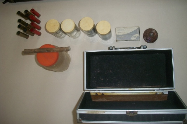 Arma de fogo e artefato para confecção de munição são apreendidas em Garuva