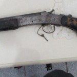 Arma de fogo e artefato para confeccao de municao sao apreendidas em Garuva 2
