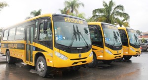 Garuva recebe três ônibus escolares 0 km do Governo Federal