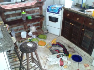 Mulher é presa em flagrante após furtar um apartamento no balneário Rainha