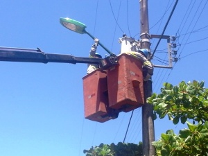 Iluminação pública de Itapoá passa por melhorias