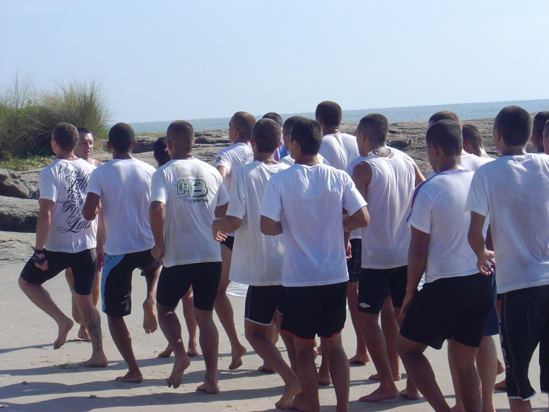 Candidatos a novos guarda-vidas civis de Itapoá estão em treinamento