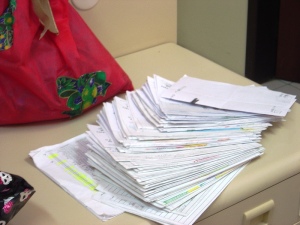 Dezenas de cartinhas de Natal ainda aguardam voluntarios nos Correios de Itapoa 1
