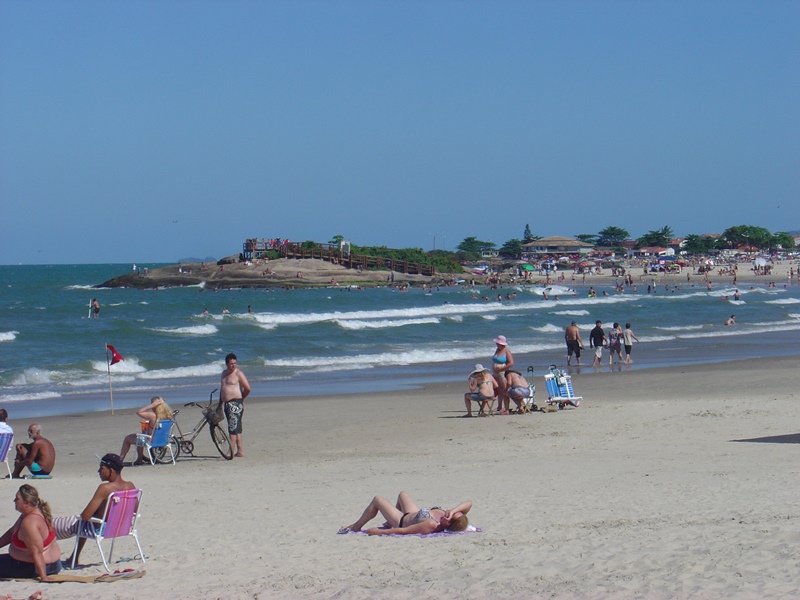 Mais um final de semana de sol e movimento intenso em Itapoá