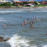 Movimento de finais de semana começa a se intensificar em Itapoá