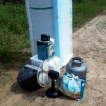 Polícia recupera vários objetos furtados escondidos em mata