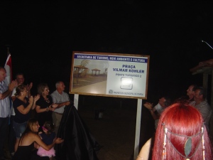 Praça do Rainha em Itapoá é inaugurada