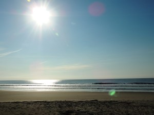 Manhã de sol no balneário Rainha, em Itapoá