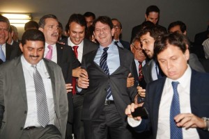 Demissão do ministro da Educação incendeia a crise política no País