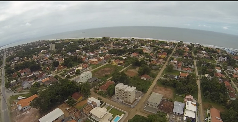 Usuário do Youtube publica vídeos aéreos feitos por drones em Itapoá