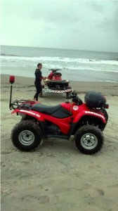 Bombeiros procuram homem desaparecido no mar próximo ao Porto Itapoá