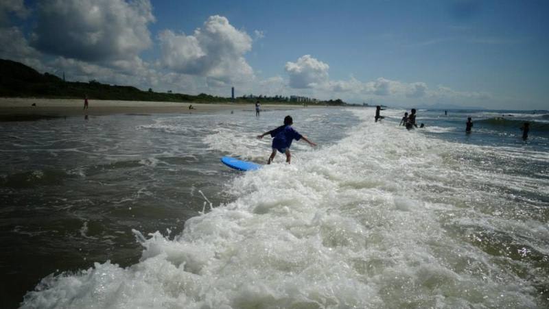 Domingo, 12 de abril, foi dia de Surf e Saúde em Itapoá