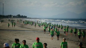 Domingo, 12 de abril, foi dia de Surf e Saúde em Itapoá