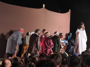 Encenação Paixão de Cristo 2015 na Barra do Saí em Itapoá 136
