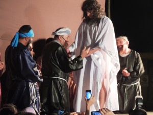 Encenação Paixão de Cristo 2015 na Barra do Saí em Itapoá 138