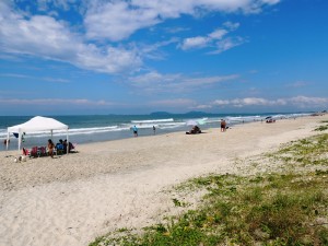 Feriadão de Páscoa foi de sol e movimento em Itapoá