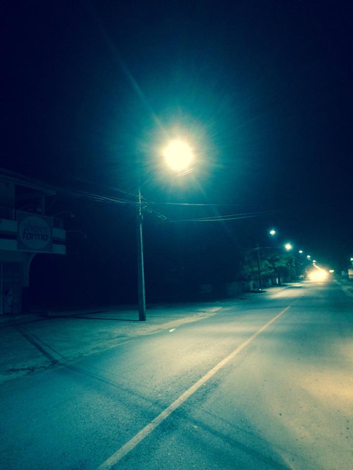 Nova iluminação pública instalada em vias importantes de Itapoá