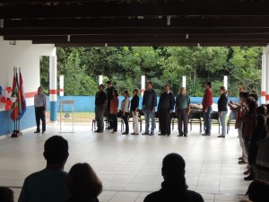 Obras na Escola Claiton Almir Hermes e asfalto são inaugurados no São José