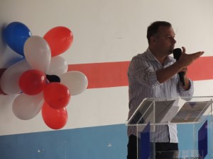 Obras na Escola Claiton Almir Hermes e asfalto são inaugurados no São José