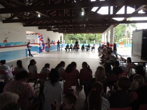 Obras na Escola Claiton Almir Hermes e asfalto são inaugurados no São José