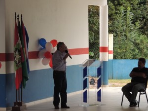 Obras na Escola Claiton Almir Hermes e asfalto são inaugurados no São José