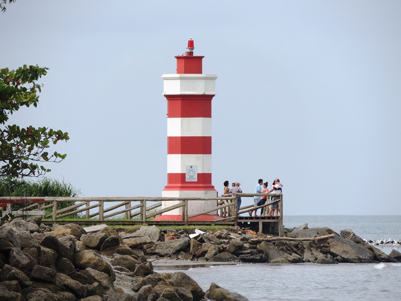Farol do Pontal em Itapoá
