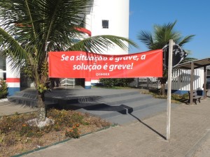 Servidores de Itapoá paralisaram atividades nesta quarta-feira, dia 03 de junho