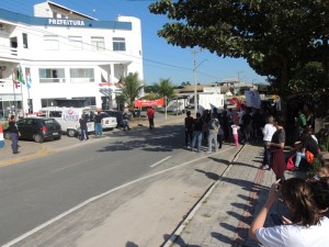 Servidores de Itapoá paralisaram atividades nesta quarta-feira, dia 03 de junho