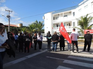 Servidores de Itapoá paralisaram atividades nesta quarta-feira, dia 03 de junho