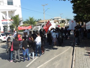 Servidores de Itapoá paralisaram atividades nesta quarta-feira, dia 03 de junho