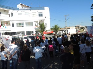 Servidores de Itapoá paralisaram atividades nesta quarta-feira, dia 03 de junho