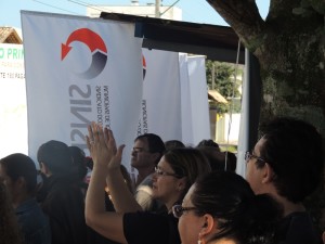 Servidores de Itapoá paralisaram atividades nesta quarta-feira, dia 03 de junho