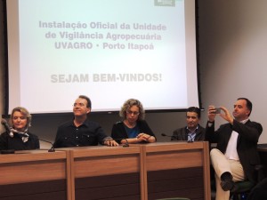 Autoridades estaduais e municipal se fizeram presentes na instalação da Uvagro em Itapoa