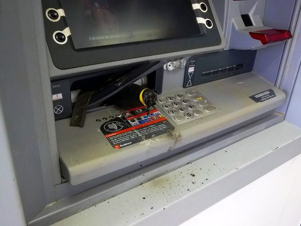 Explosivo encontrado em caixa eletrônico da agencia Bradesco de Itapoá