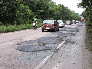 Nova manifestação bloqueia SC-417 em protesto por melhorias na via
