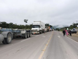 Nova manifestação bloqueia SC-417 em protesto por melhorias na via