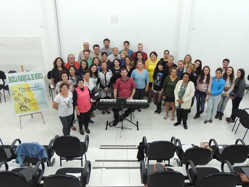 Coral Vozes da Babitonga realiza suas primeiras aulas em Itapoá