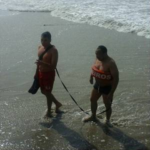 Corpo de Bombeiros de Itapoa realiza salvamento aquatico nesta sexta (14-08) - Principal 1