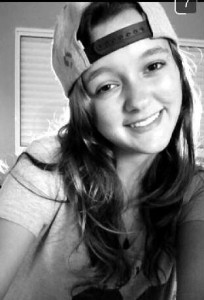 Adolescente desaparece na Barra do Saí após sair para a escola