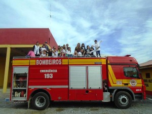 Corpo de Bombeiros de Itapoá desenvolve projeto Escola no Quartel