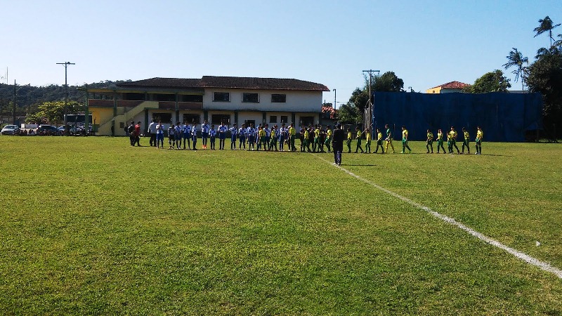 Dobradinha de ouro para Itapoá no Moleque Bom de Bola microrregional