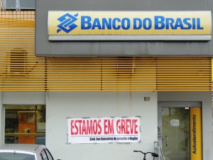 05 Faixa de Greve do Banco do Brasil em Itapoa