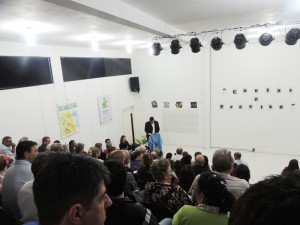 Apresentação Cantar é Preciso do Coral Vozes da Babitonga na Casa da Cultura de Itapoá