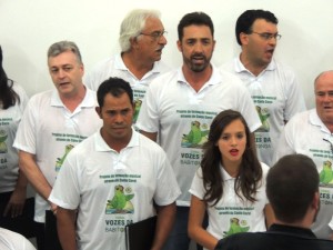 Apresentação Cantar é Preciso do Coral Vozes da Babitonga na Casa da Cultura de Itapoá