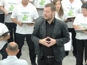Apresentação Cantar é Preciso do Coral Vozes da Babitonga na Casa da Cultura de Itapoá